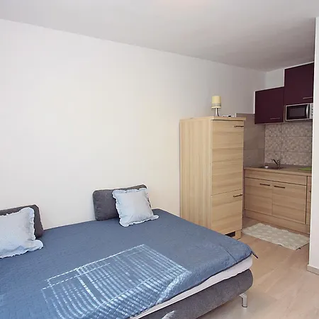 Apartment With Wifi Supetar, Brac - 5665 *