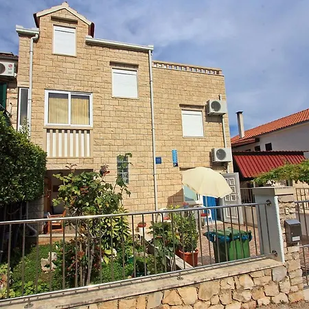 Apartment With Wifi Supetar, Brac - 5665 Supetar